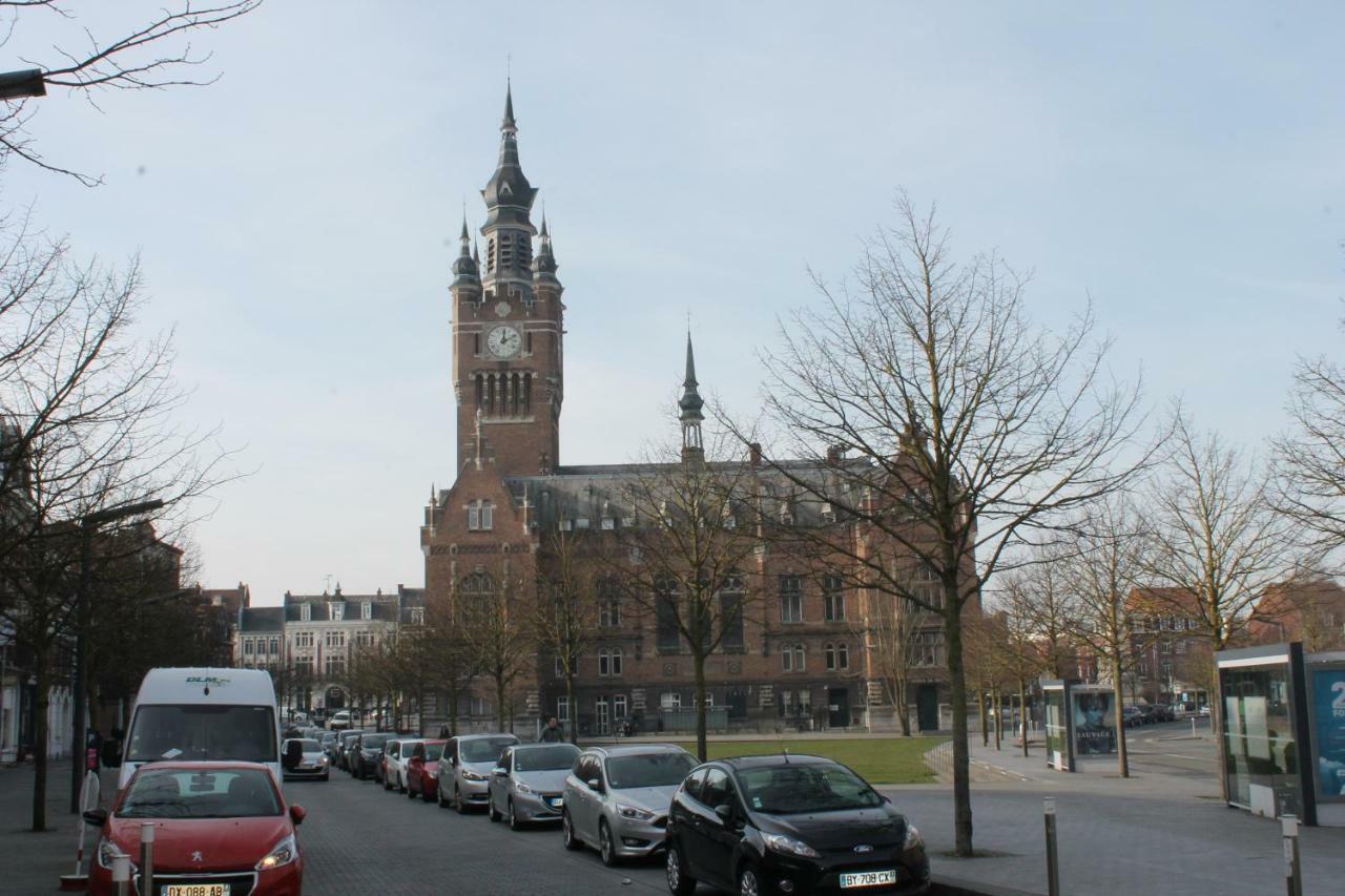Les chambres d'hôtes du Fil Rouge Armentières Exterior foto